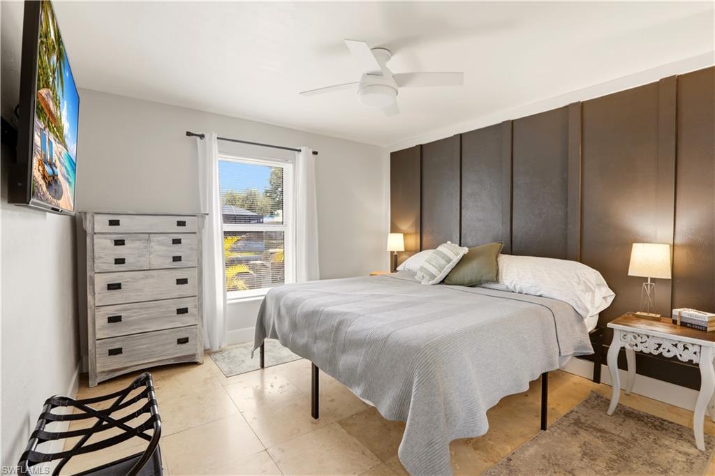 PARADISE SHORES - Residential