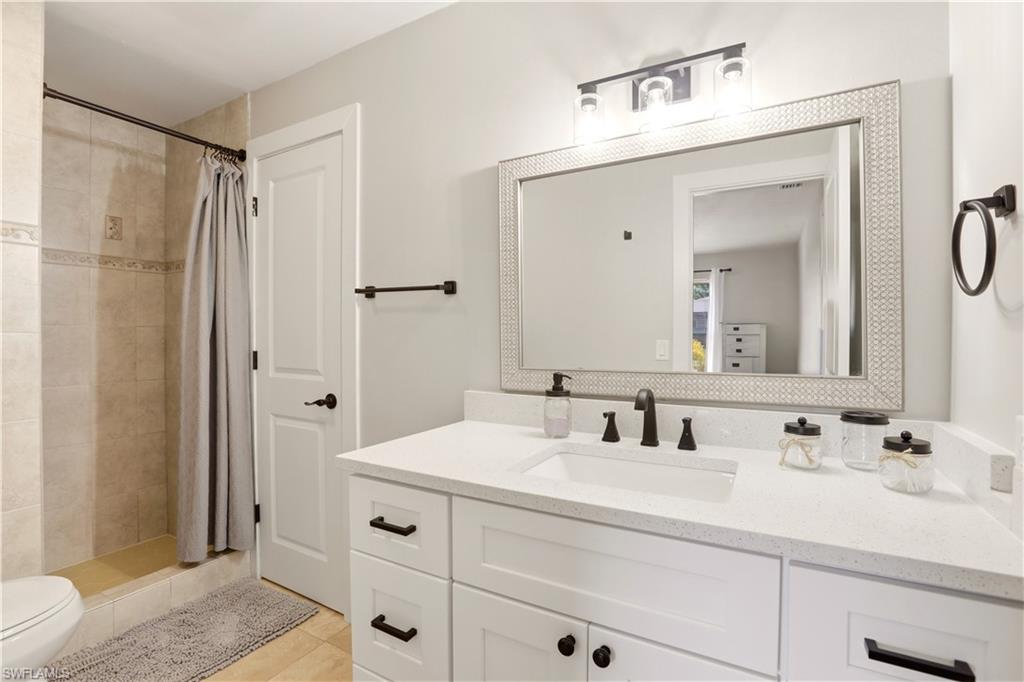 PARADISE SHORES - Residential