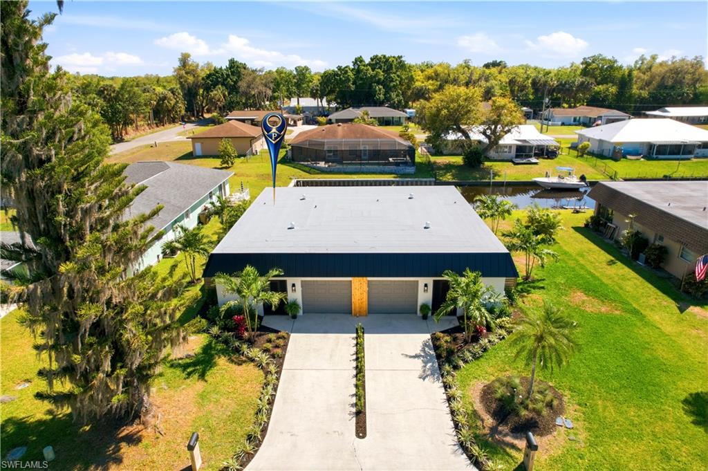 PARADISE SHORES - Residential