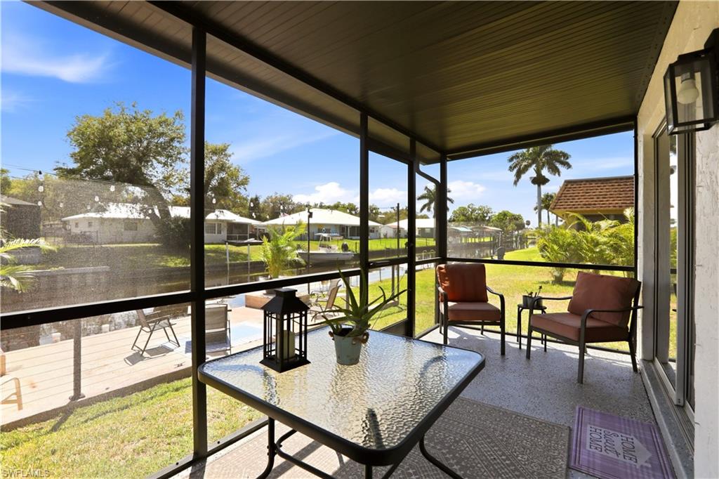 PARADISE SHORES - Residential