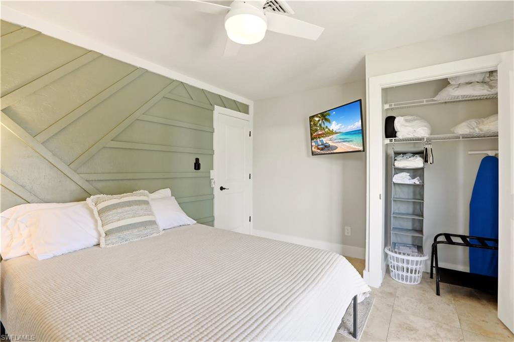 PARADISE SHORES - Residential