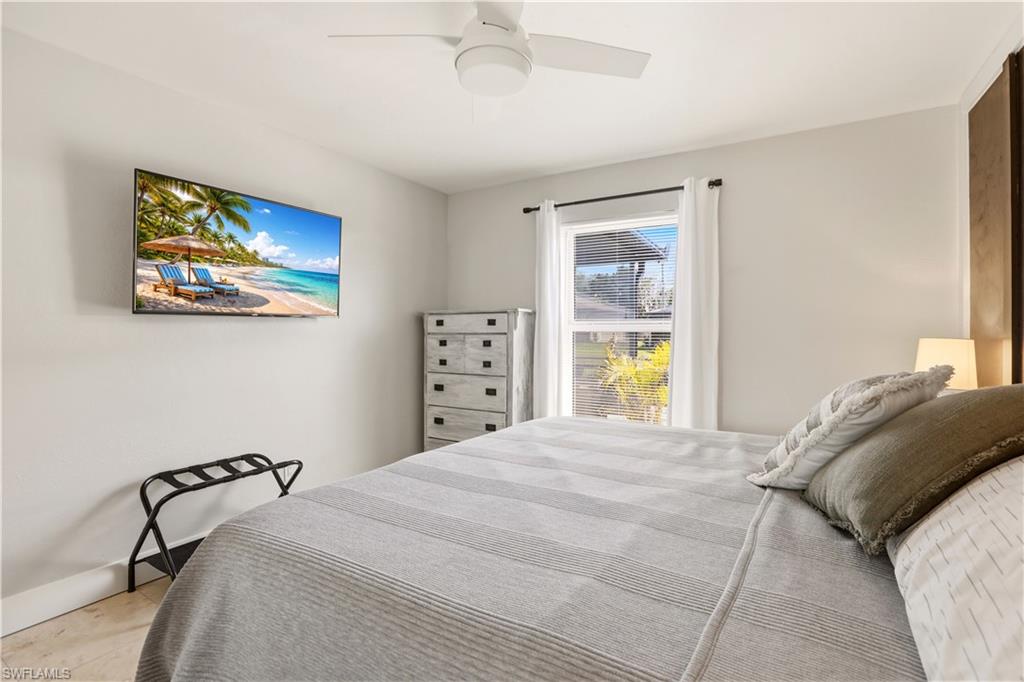 PARADISE SHORES - Residential