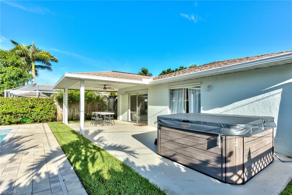 NAPLES PARK - Residential