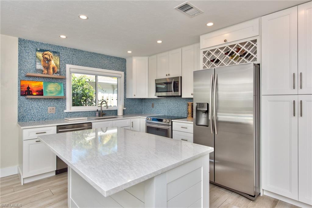 NAPLES PARK - Residential