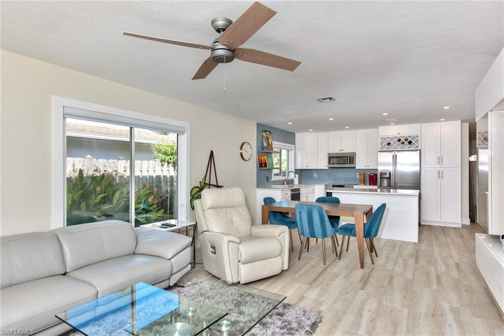 NAPLES PARK - Residential