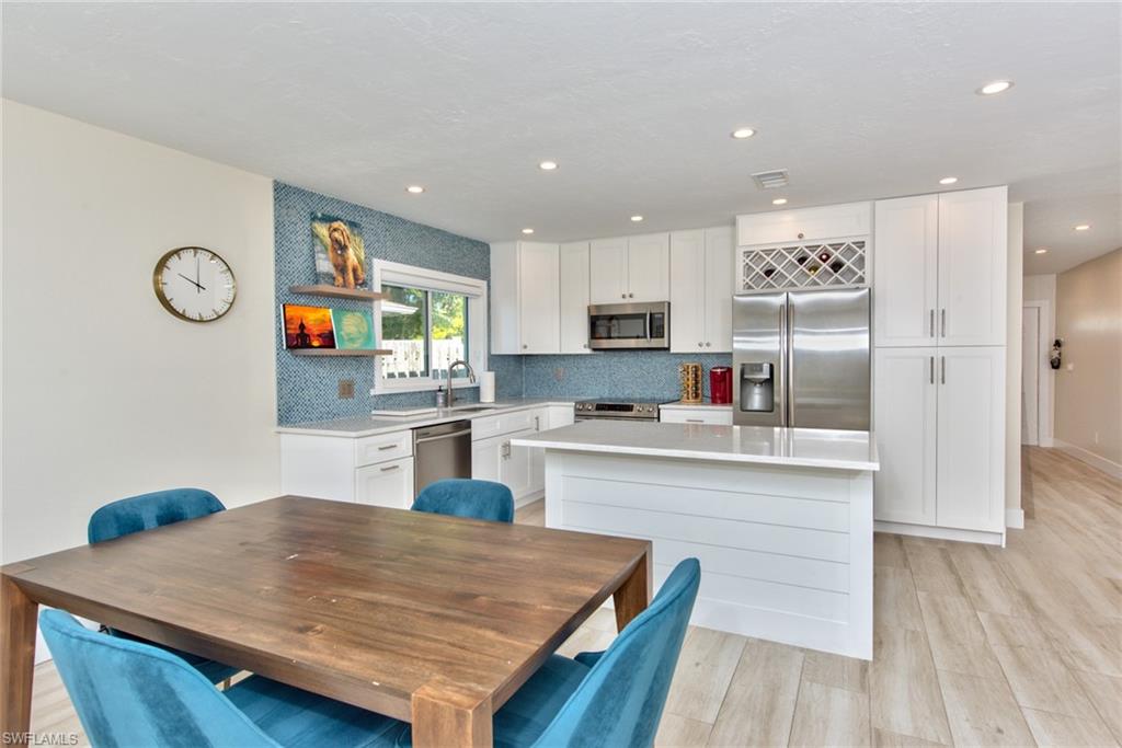 NAPLES PARK - Residential