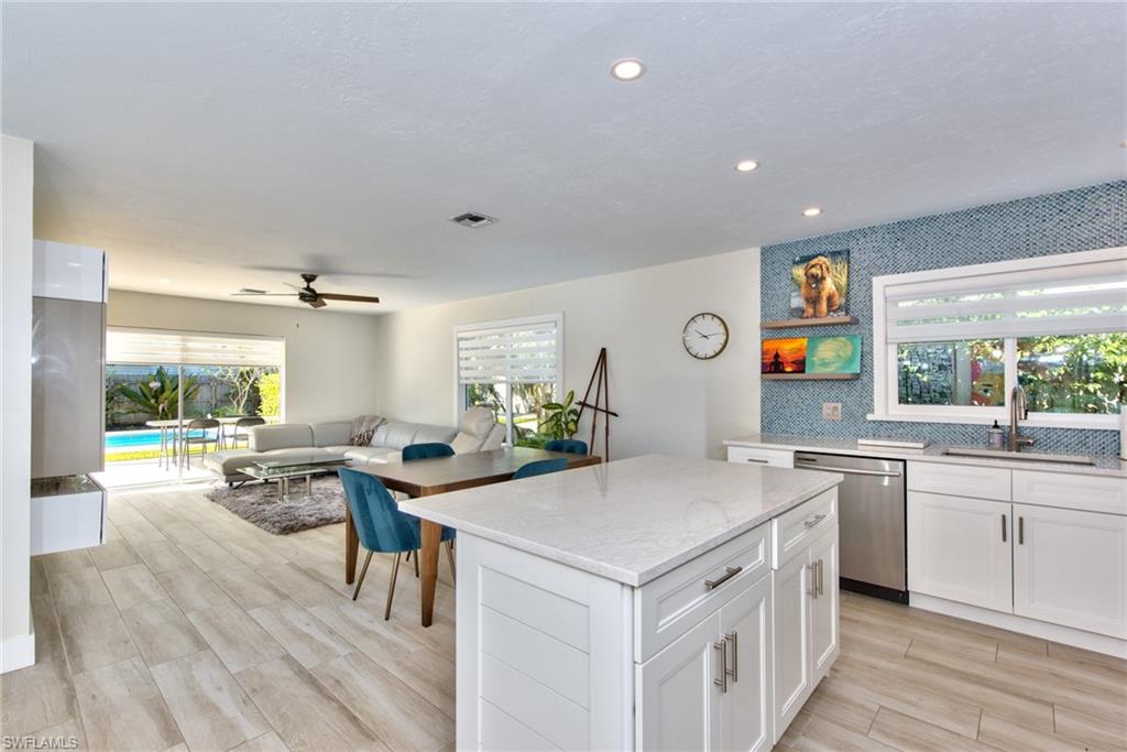 NAPLES PARK - Residential