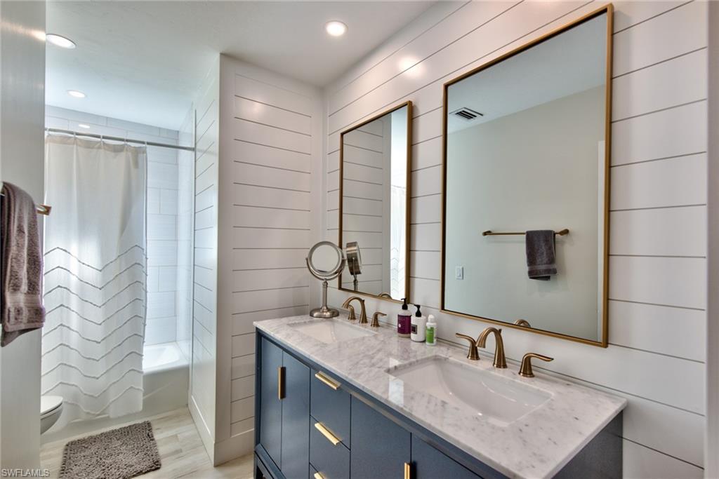 NAPLES PARK - Residential