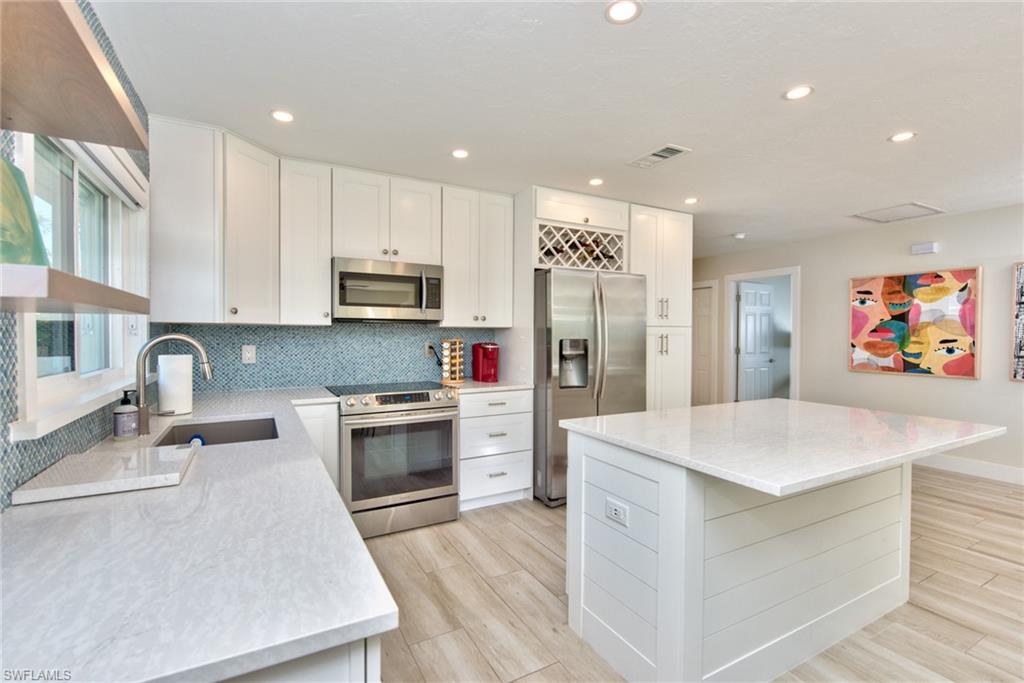 NAPLES PARK - Residential