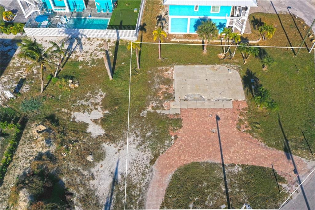 ISLAND SHORES - Land