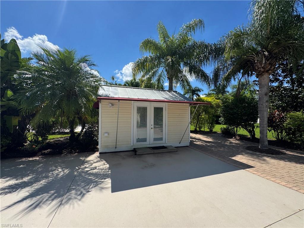 RIVERBEND MOTORCOACH RESORT - Land