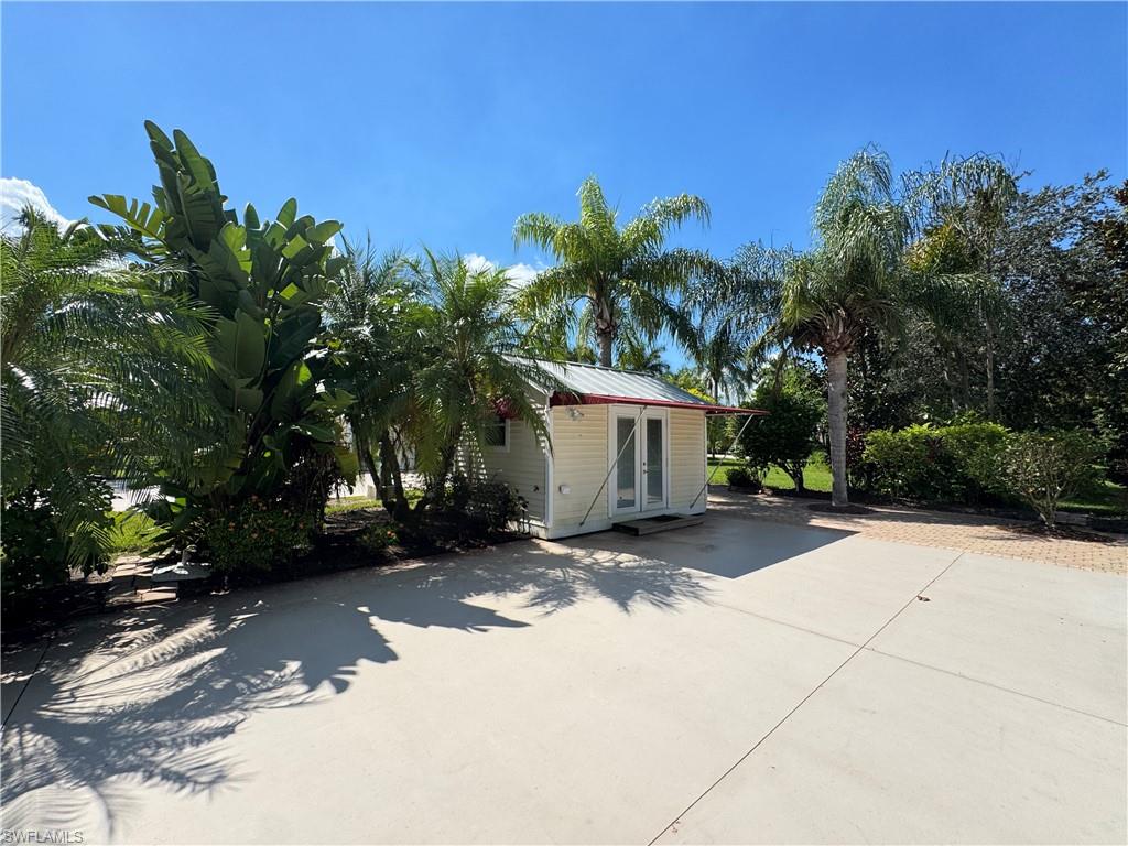 RIVERBEND MOTORCOACH RESORT - Land