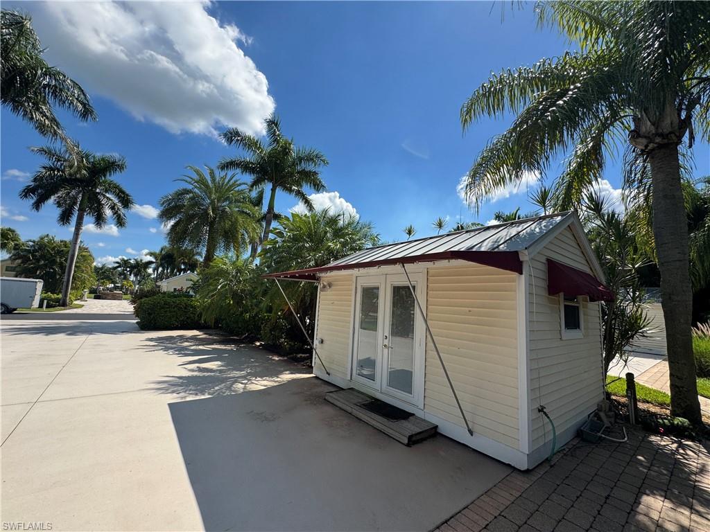 RIVERBEND MOTORCOACH RESORT - Land