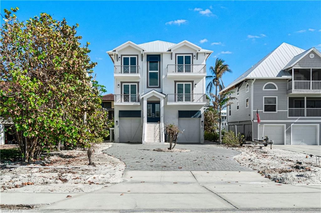 Photo of 27863 Hickory BLVD, BONITA SPRINGS, FL 34134 (MLS # 225071437)