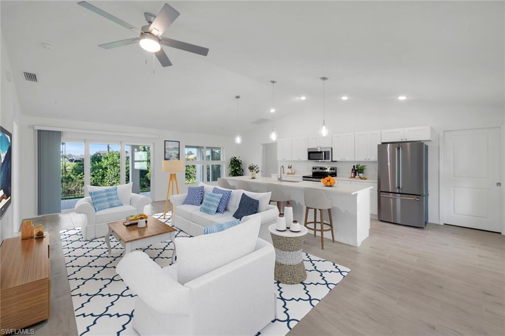 CAPE CORAL - Residential