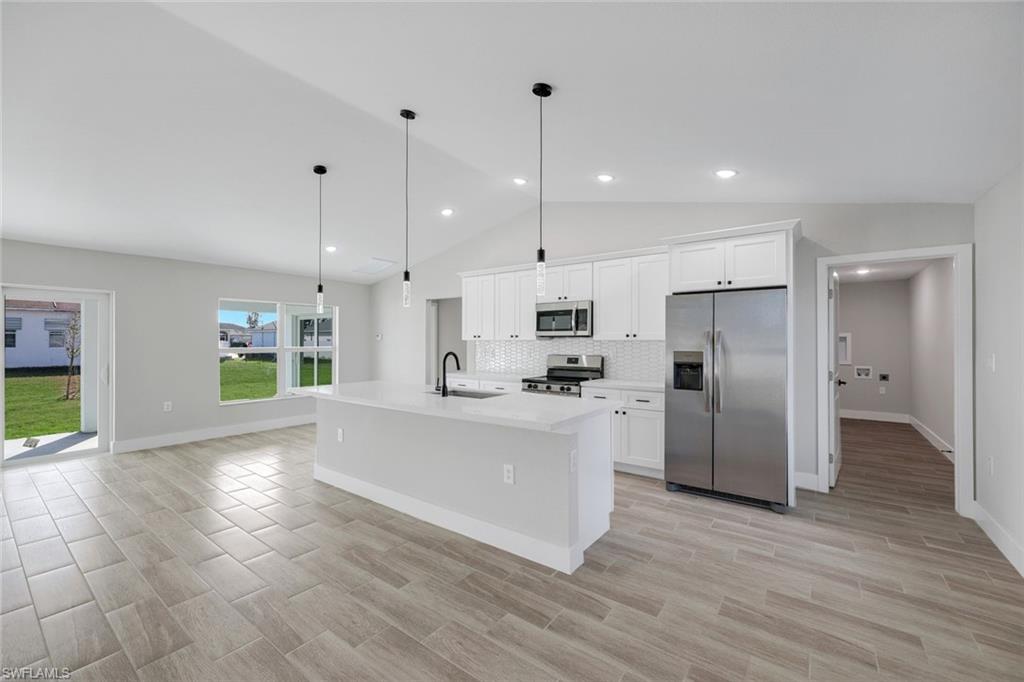 CAPE CORAL - Residential