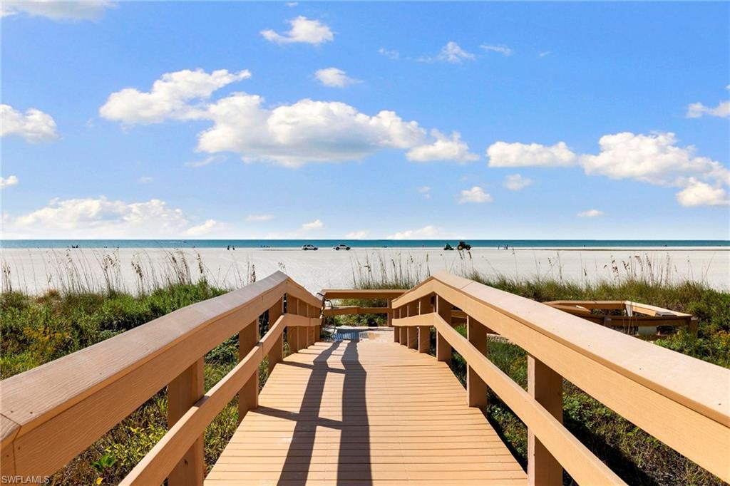 TRADEWINDS APTS OF MARCO ISLAND - Residential