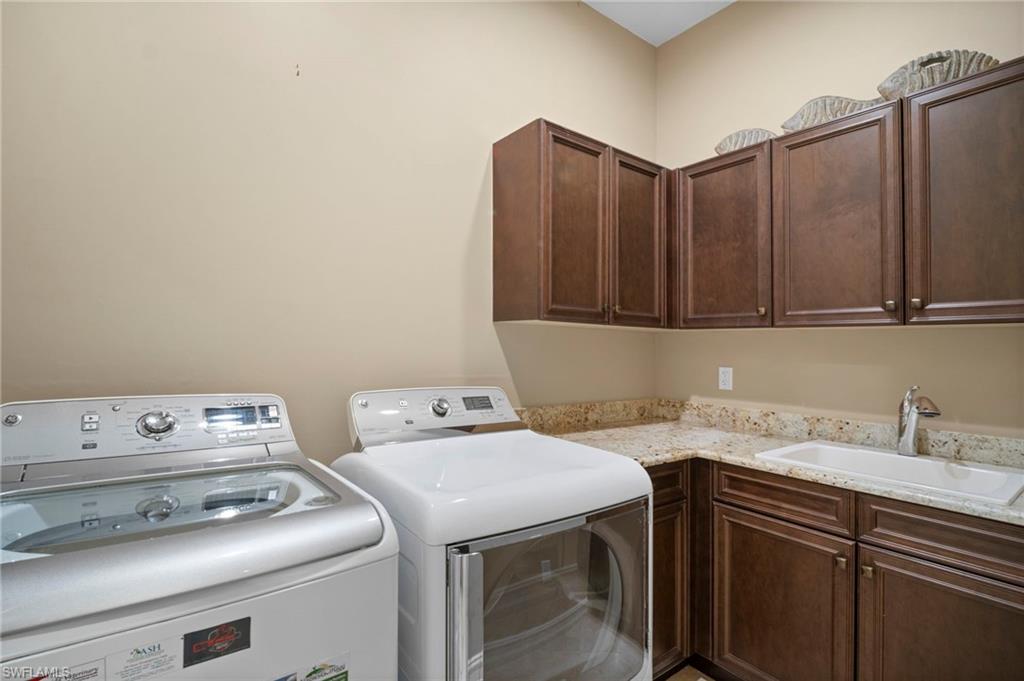 LAKOYA - Residential