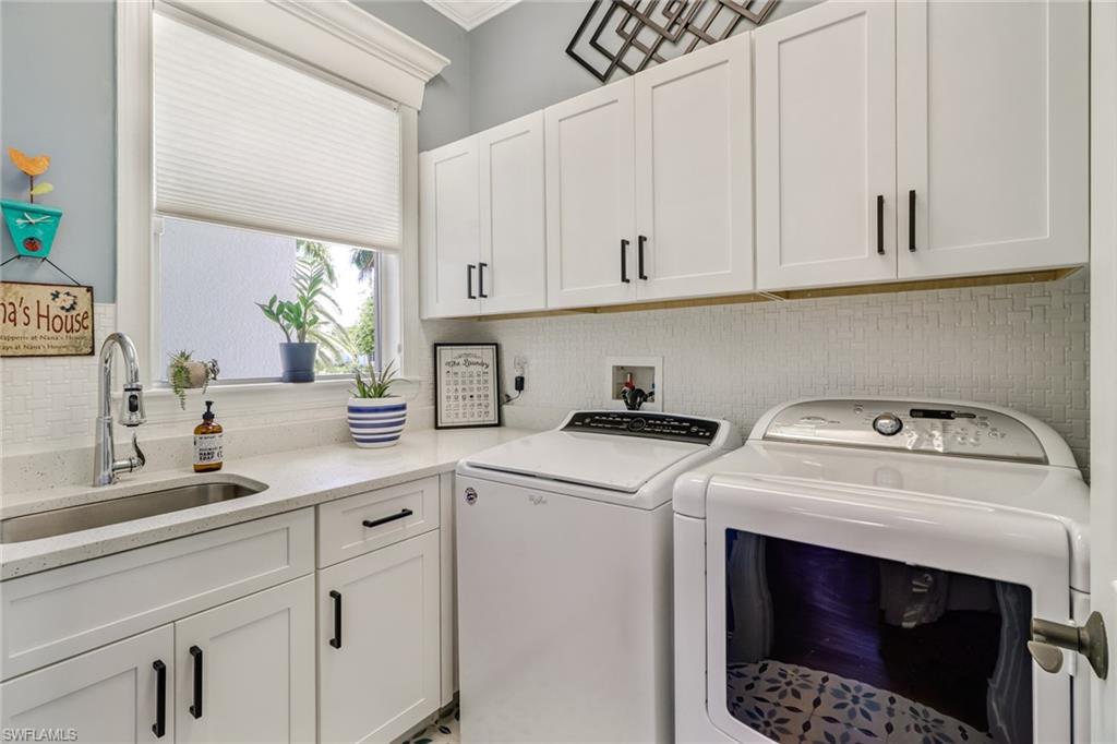 PARK SHORE - Residential