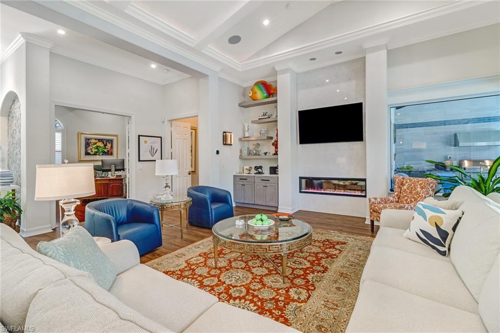 PARK SHORE - Residential