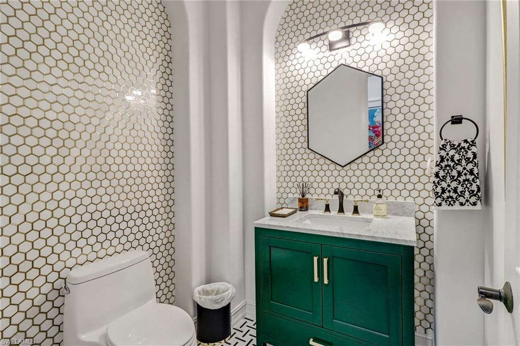 PARK SHORE - Residential