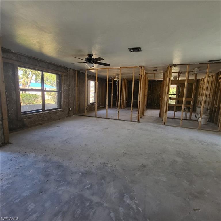 ISLAND PARK WOODLANDS - Residential