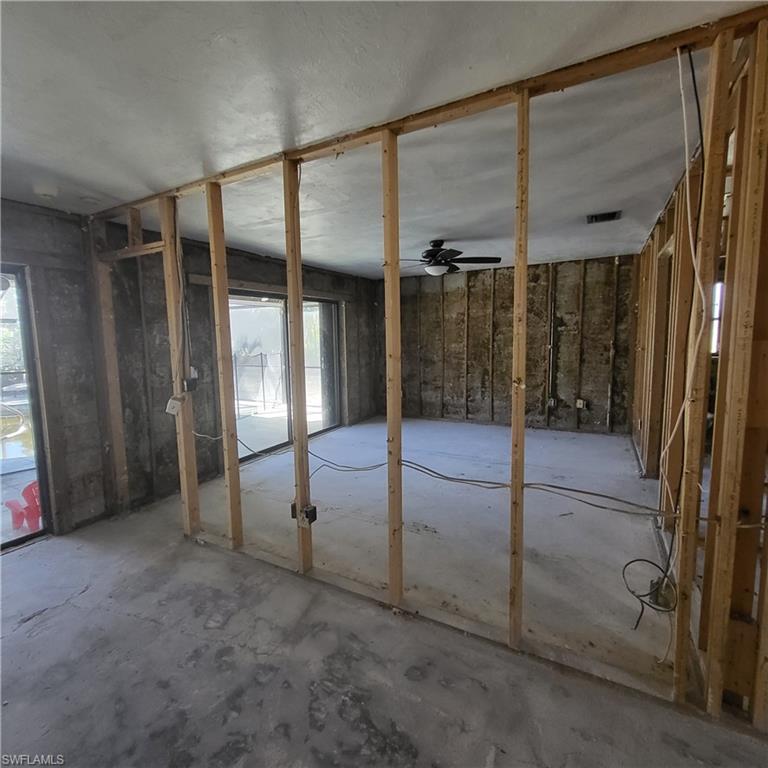 ISLAND PARK WOODLANDS - Residential