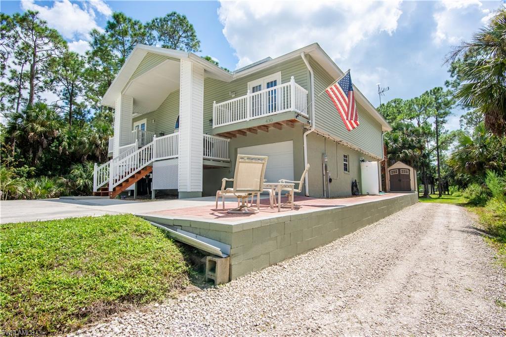 SHADY HOLLOW - Residential