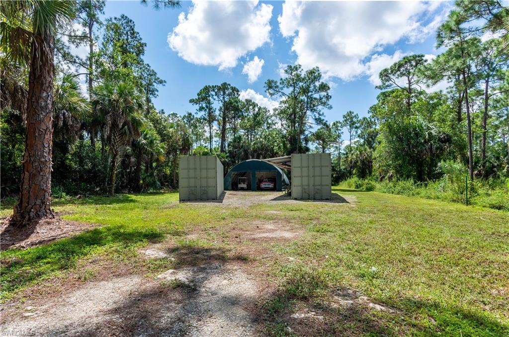 SHADY HOLLOW - Residential