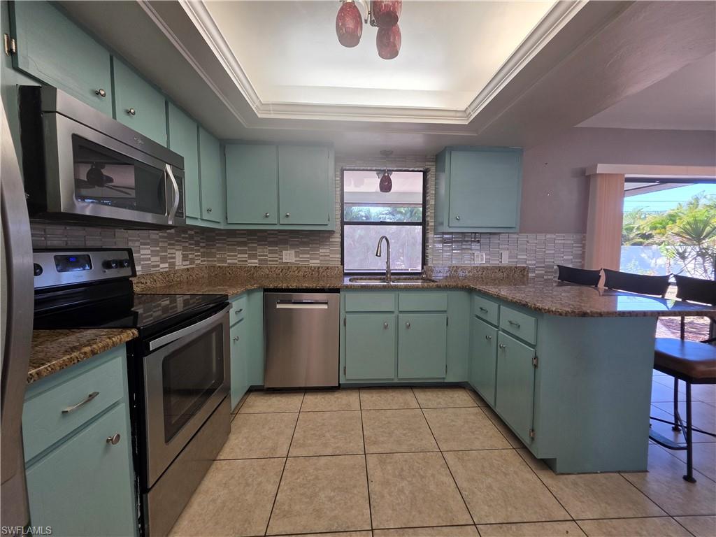 CAPE CORAL - Residential Lease