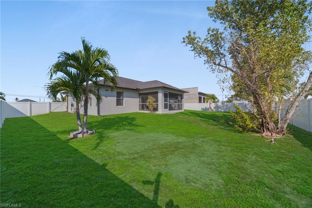 CAPE CORAL - Residential