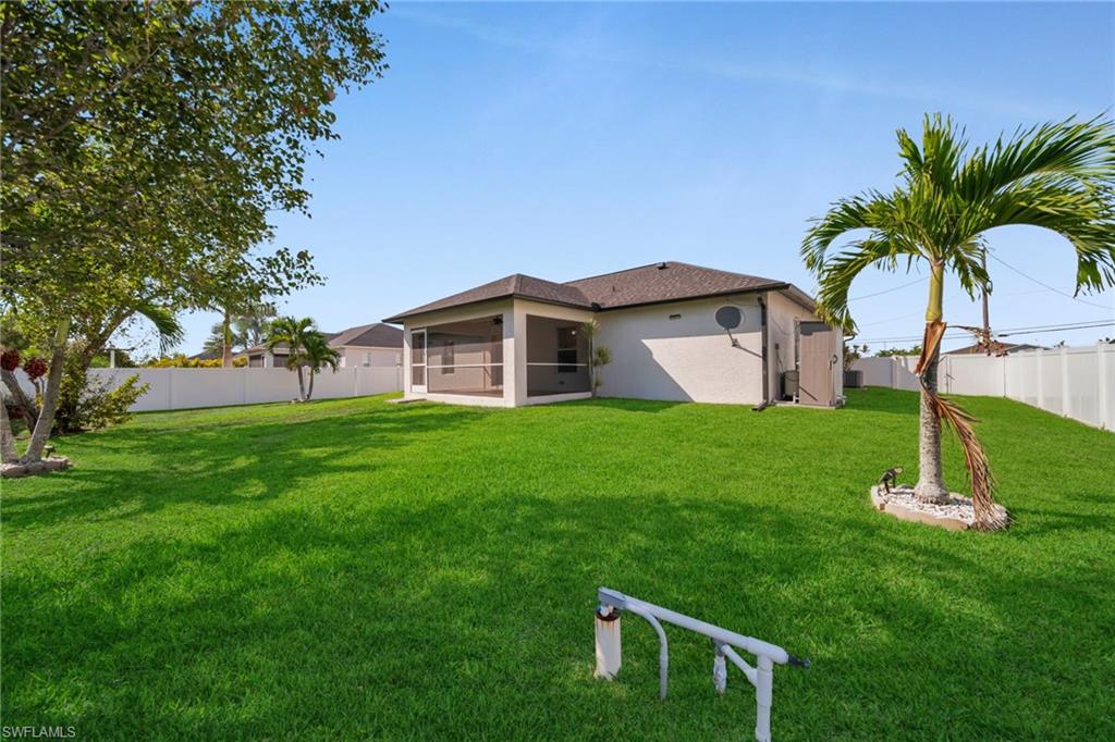 CAPE CORAL - Residential