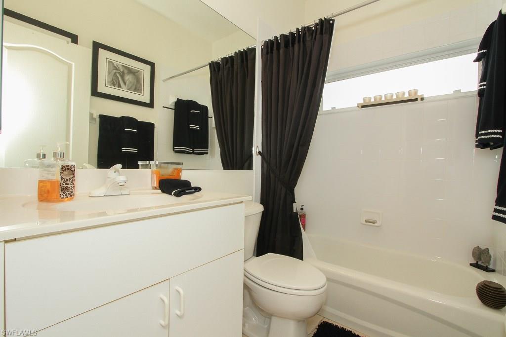 HIGHLAND WOODS - Residential Lease