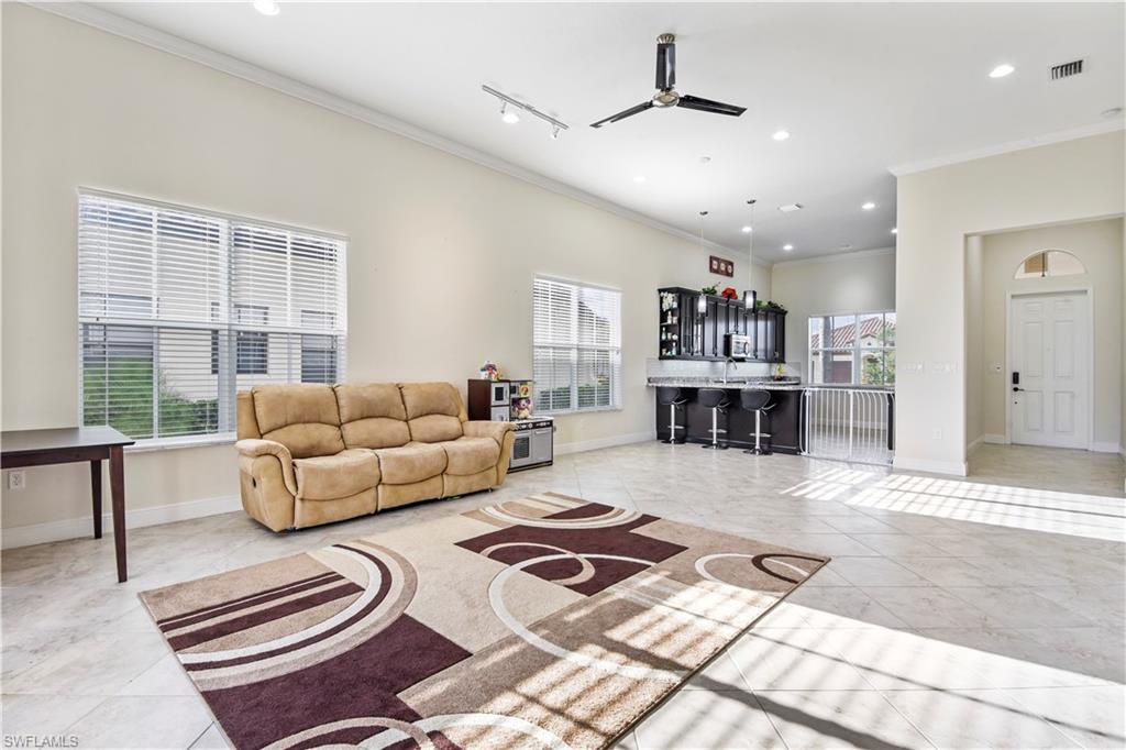 MAPLE RIDGE - Residential