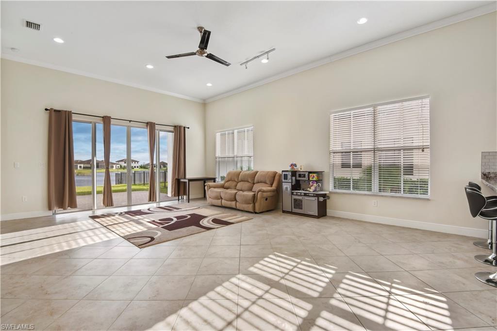 MAPLE RIDGE - Residential