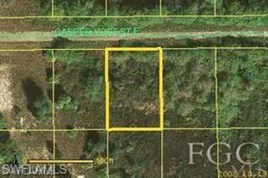 Excelent Lot 84x125. Paved road,  easy acces to state 82, many new construccion around.