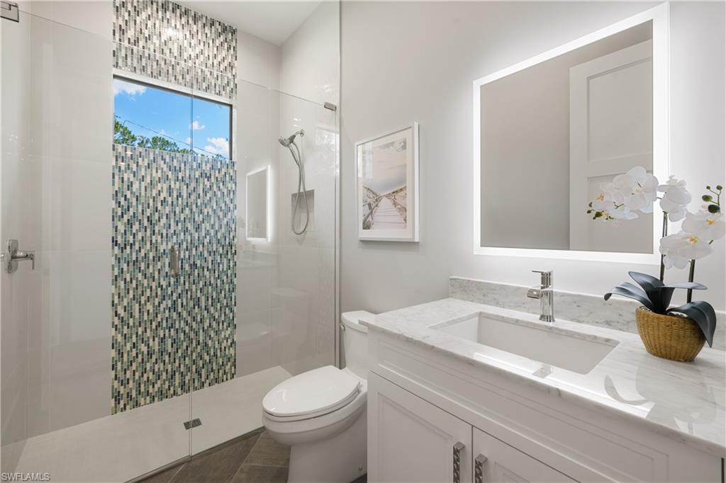 COLLIER WOODS - Residential