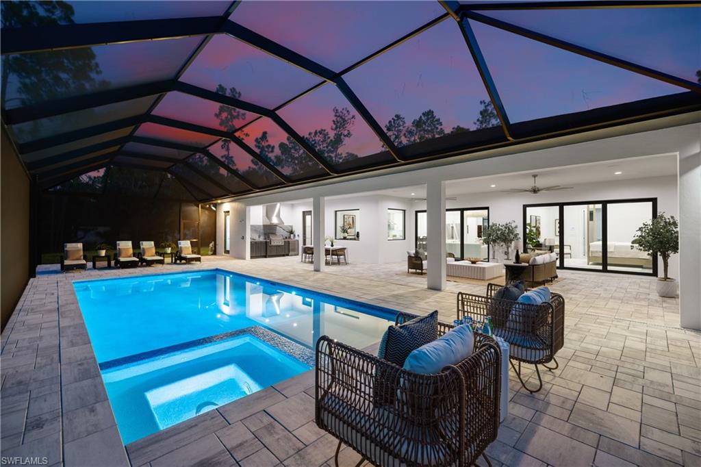 COLLIER WOODS - Residential