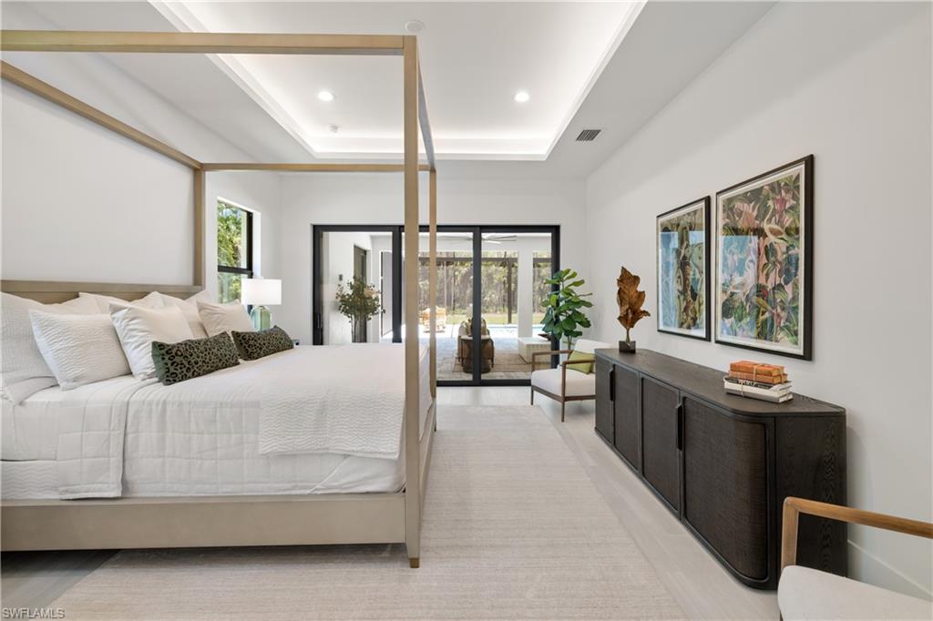 COLLIER WOODS - Residential