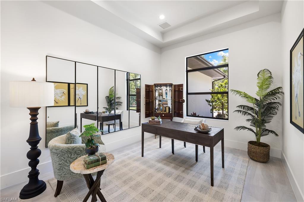 COLLIER WOODS - Residential