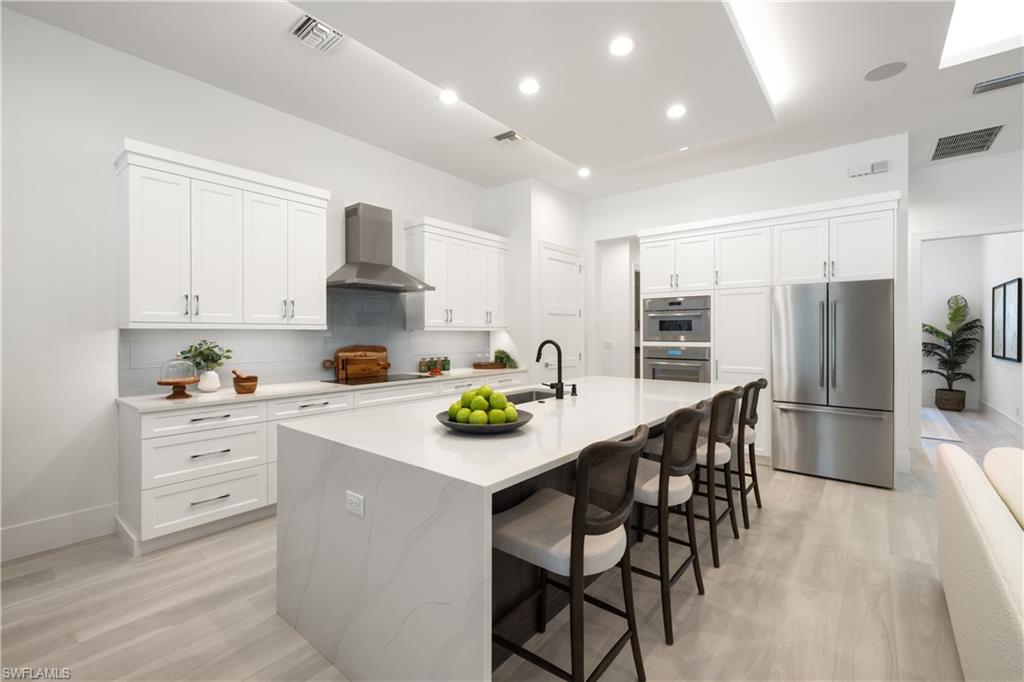 COLLIER WOODS - Residential