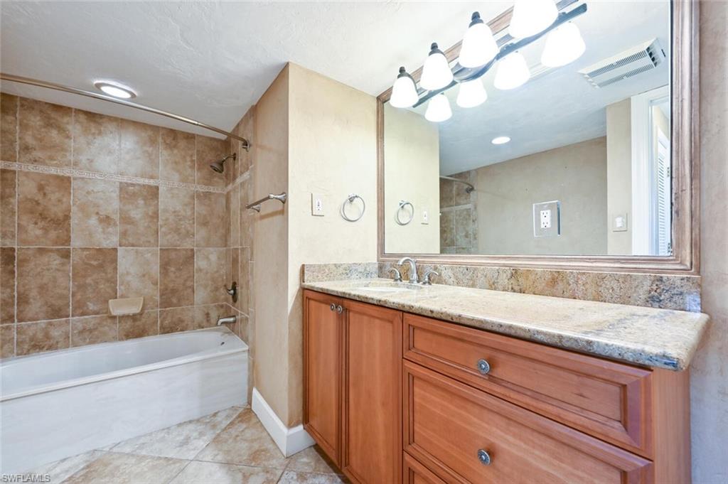 ROYAL HARBOR - Residential