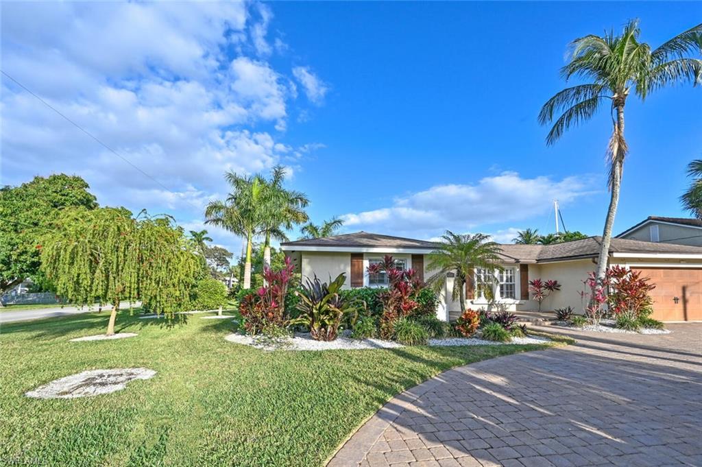 ROYAL HARBOR - Residential