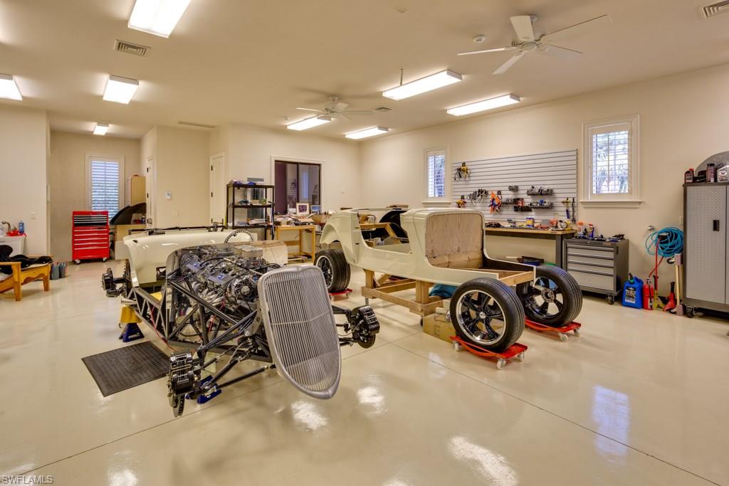 ESTATES AT BAY COLONY GOLF CLUB - Residential