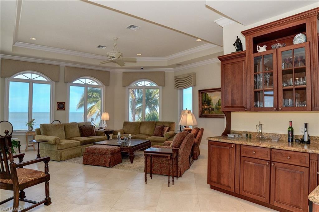 BAREFOOT BEACH - Residential