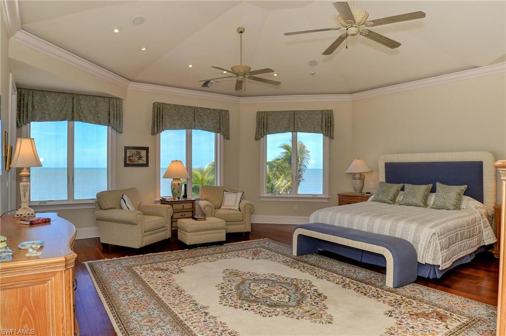 BAREFOOT BEACH - Residential