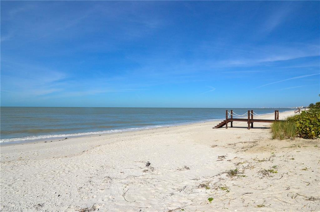 BAREFOOT BEACH - Residential