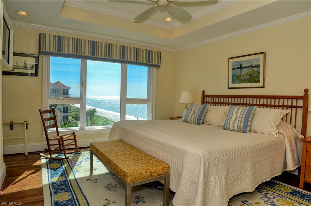 BAREFOOT BEACH - Residential