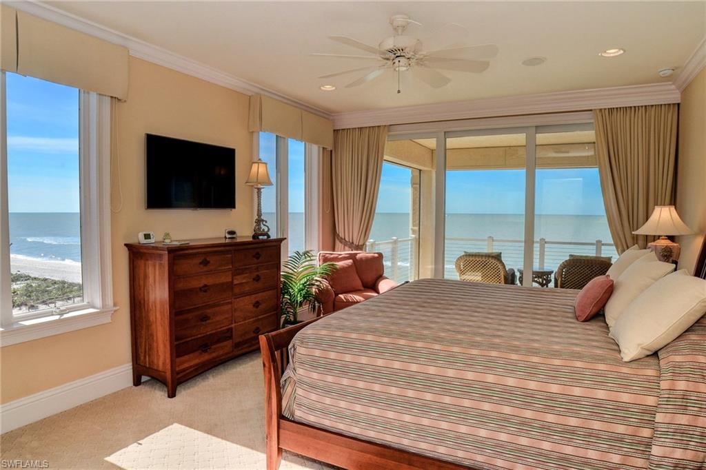 BAREFOOT BEACH - Residential