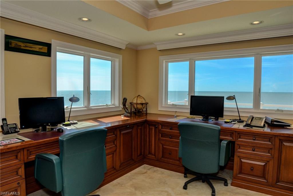 BAREFOOT BEACH - Residential